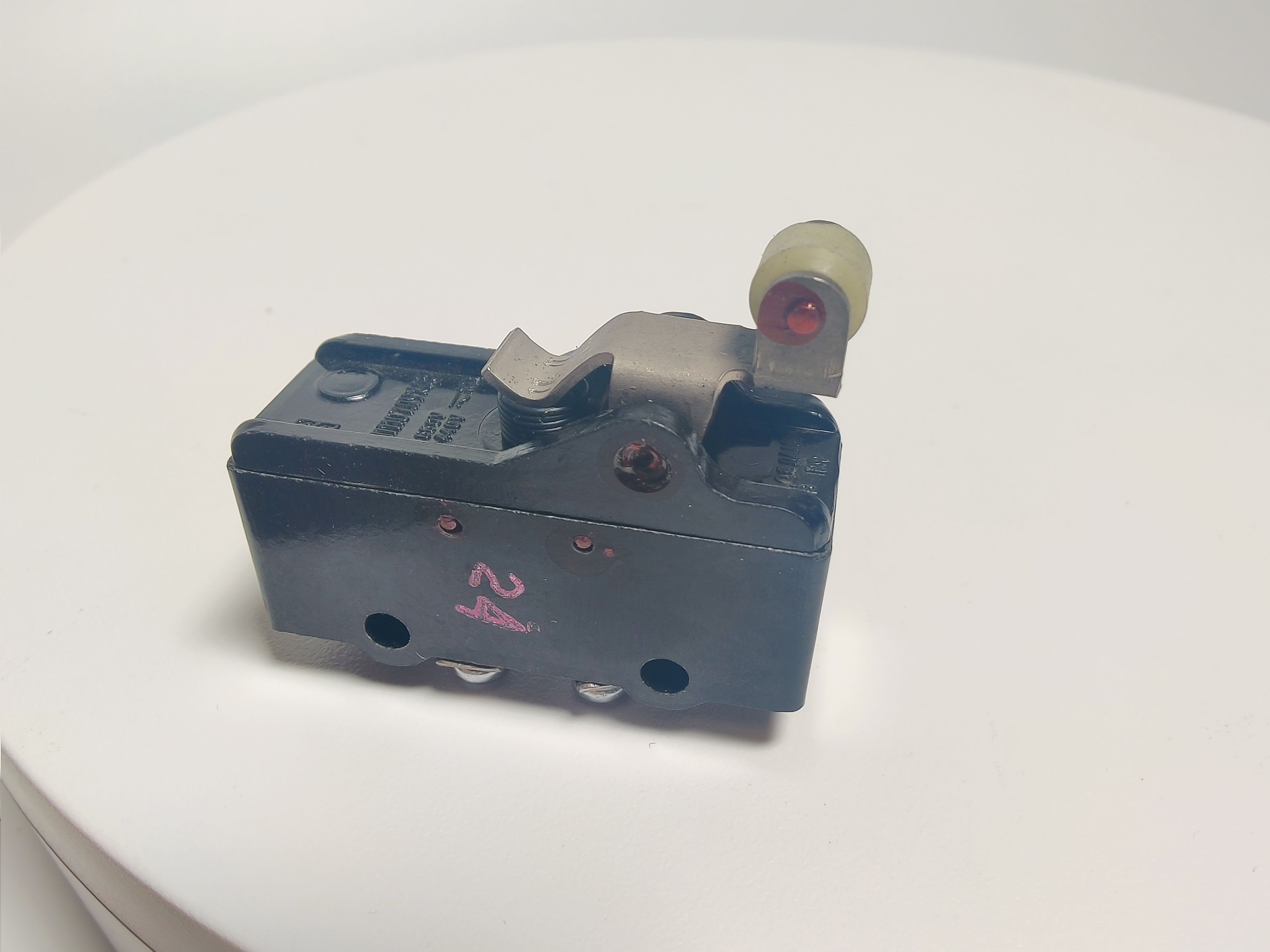 Микропереключатель МП-1107 исп.1 артикул 120000006909