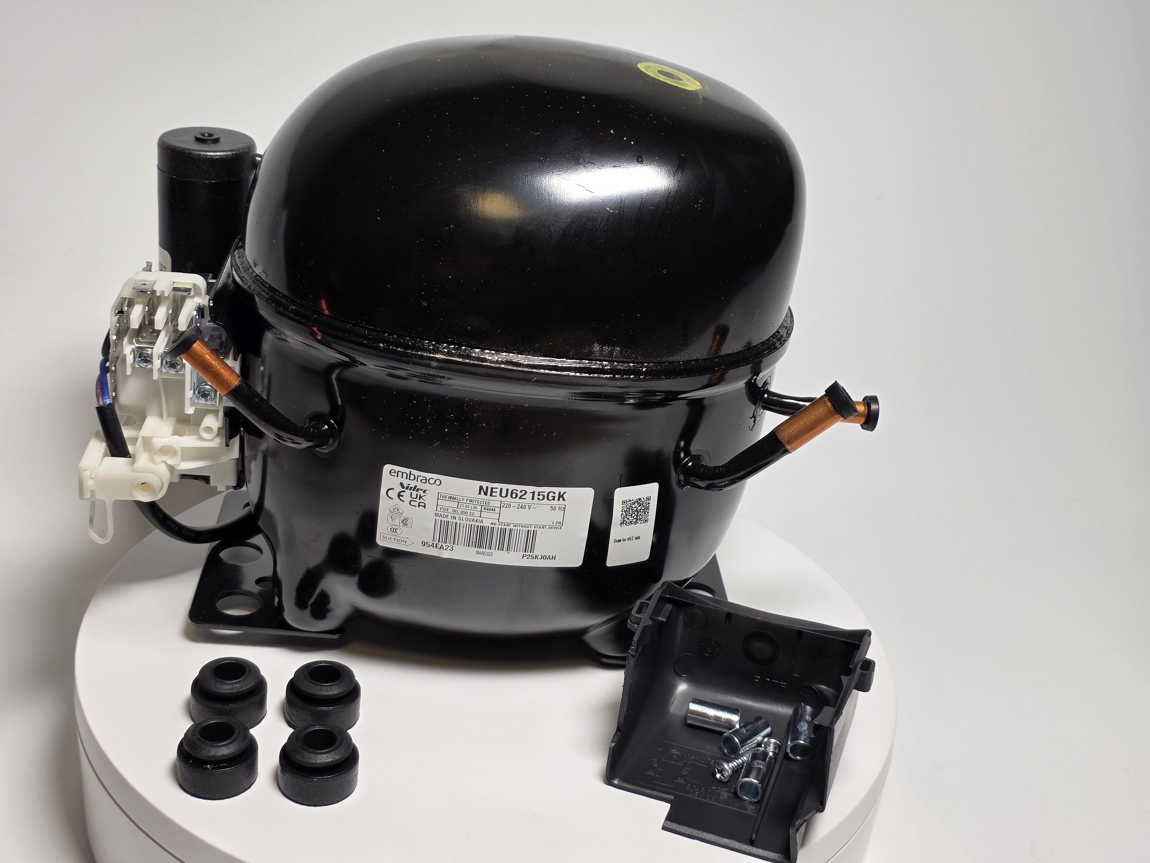 Компрессор NEU 6215 GK R404a 1862Вт MBP Embraco Aspera код 954EA23M1AJ (NEU6215GK)