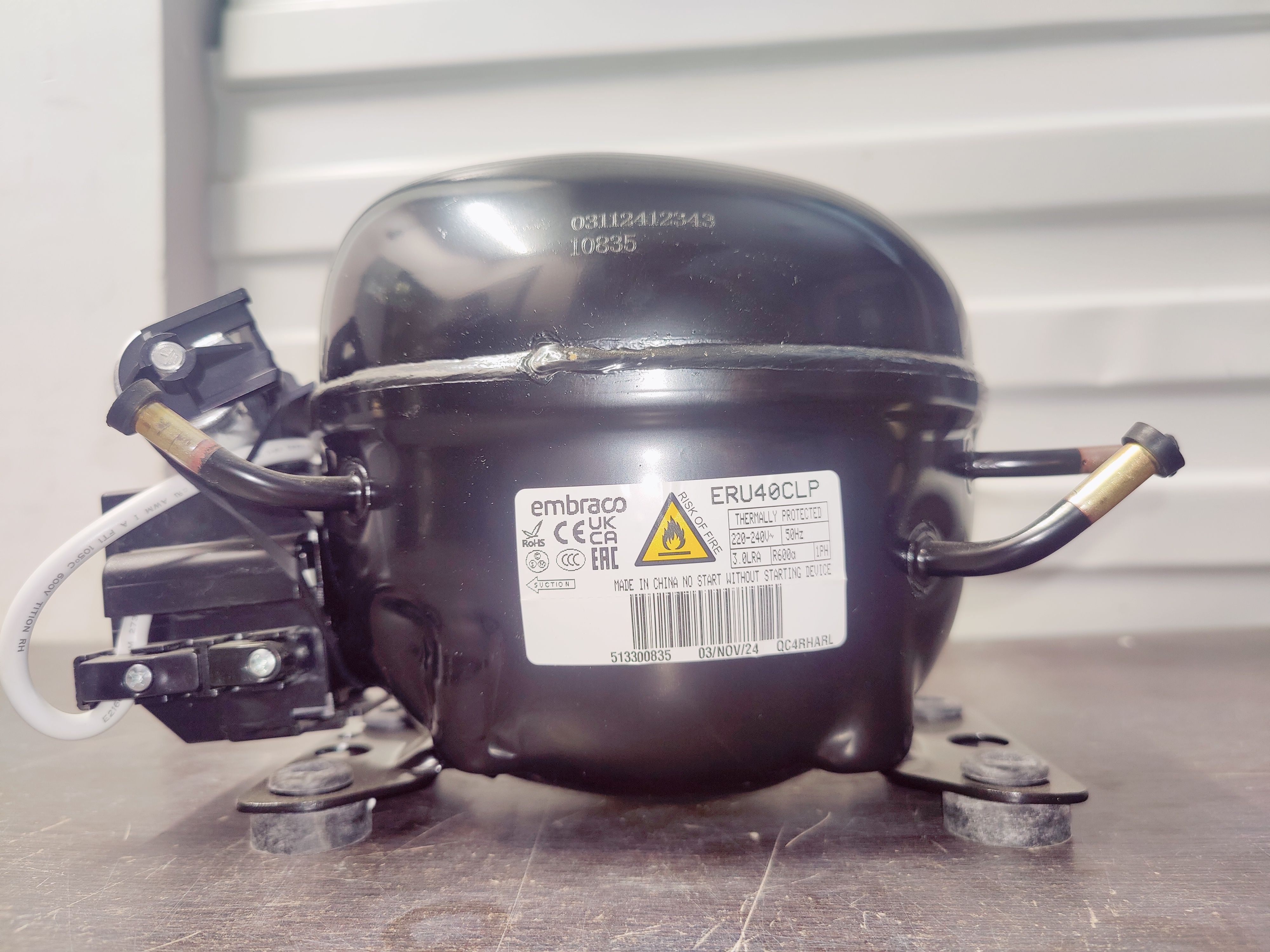 Компрессор ERU40CLP R600a -23,3С, 125Вт Низкотемпературный LBP Aspera