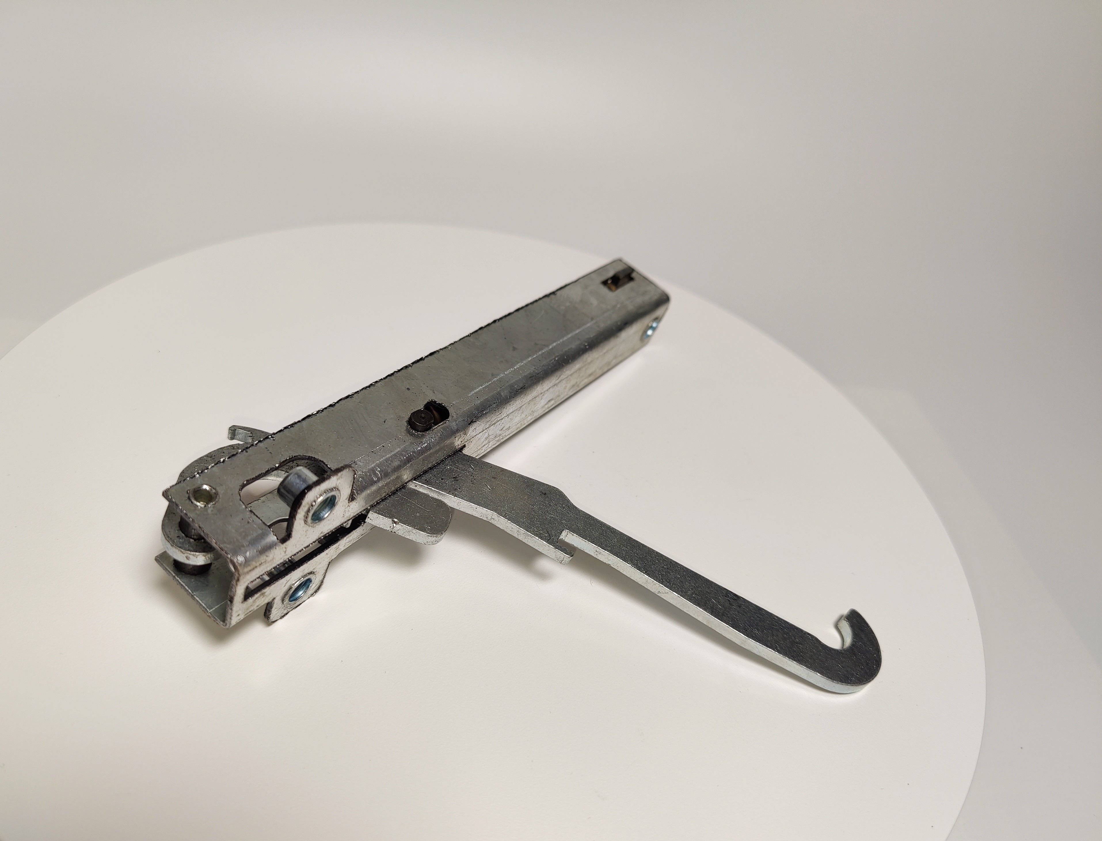 Петля ЭП4-4-02.03.000СБ применяется после 2004г. выпуска арт. 710000002184 (нового образца) "Абат"