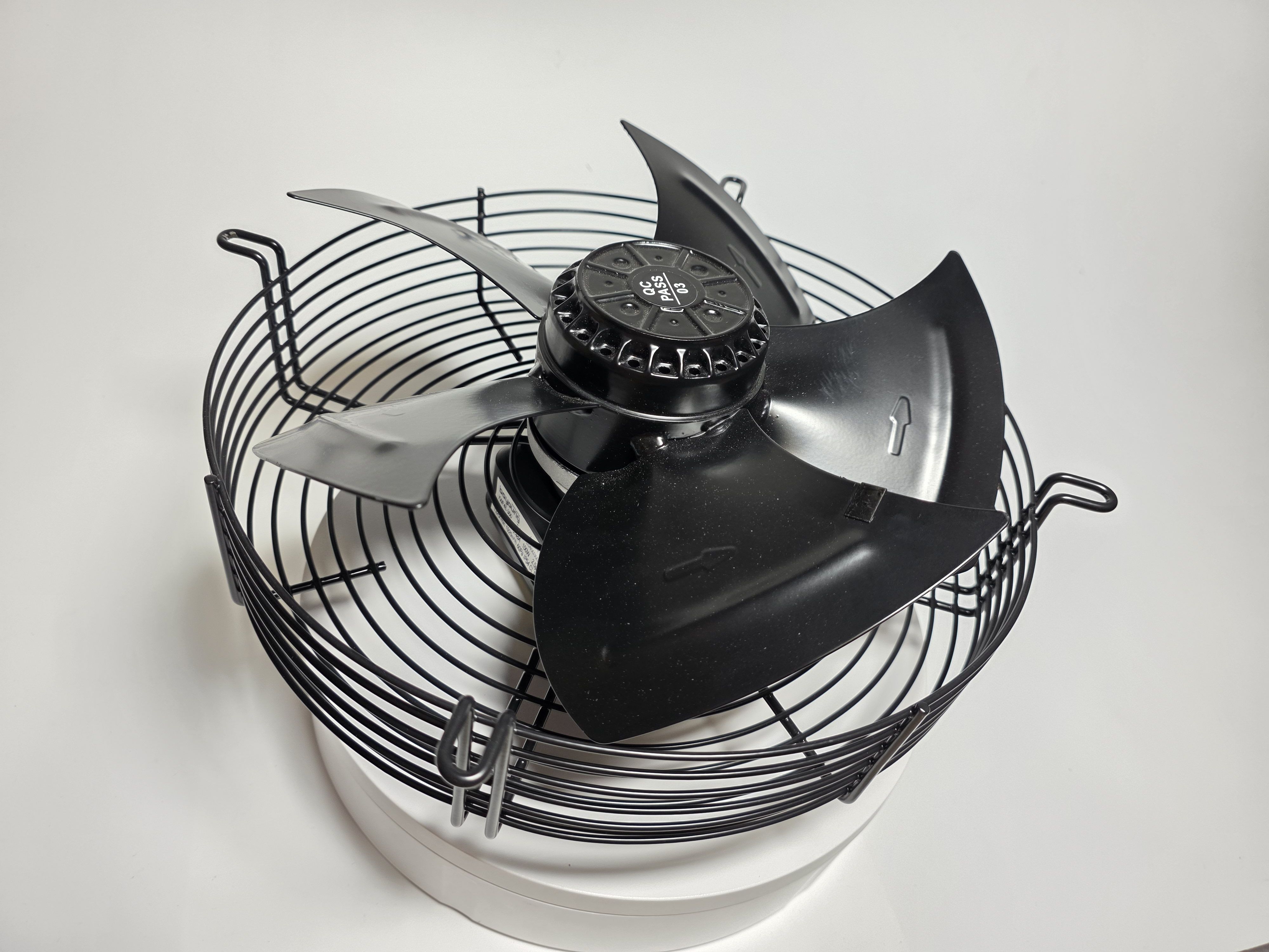 Вентилятор осевой Boyoung YWF 4E-300 220V всасывающий YWF-4E-300S-E5L