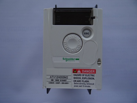 Преобразователь частоты Schneider ATV 12  0,55 КВТ 240В 1Ф (10113110/030519/0061276/0