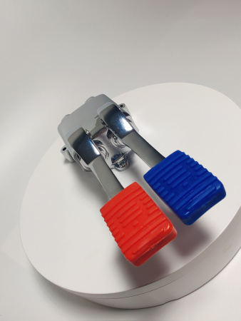 Педальный смеситель MONOLITH ITALY код ERMES003 (2 педали), холодная и горячая вода G1/2