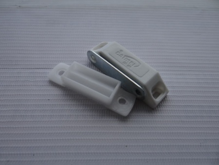 Защелка магнитная Гигант