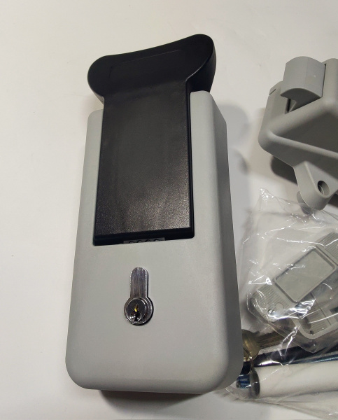 Ручка-замок двери камеры Polair код 1060043d