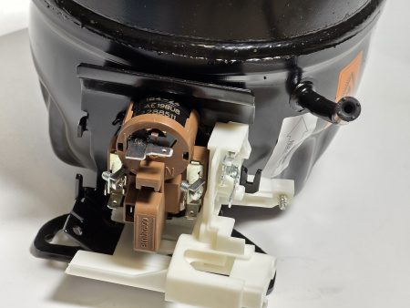 Компрессор EMY 3118Y R600 Embraco 212Вт LBP