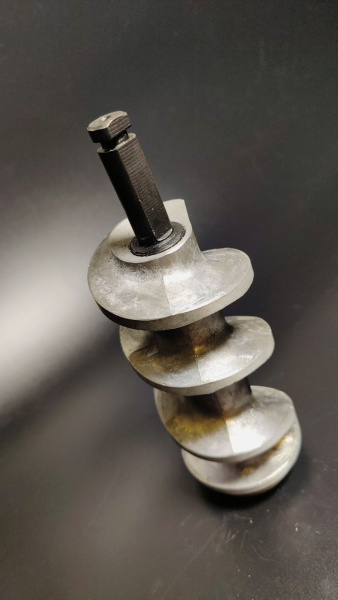 Шнек МИМ-300.01.300 универсальный алюминий размер 215х70мм