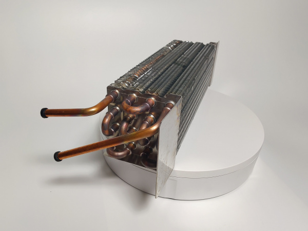 Батарея испарителя CM-105, CM-107 POLAIR код 2903064d вывод трубок слева (4*4*300, квадр.)