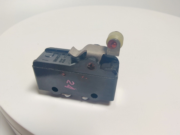 Микропереключатель МП-1107 исп.1 артикул 120000006909