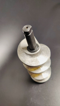 Шнек МИМ-300.01.300 универсальный алюминий размер 215х70мм