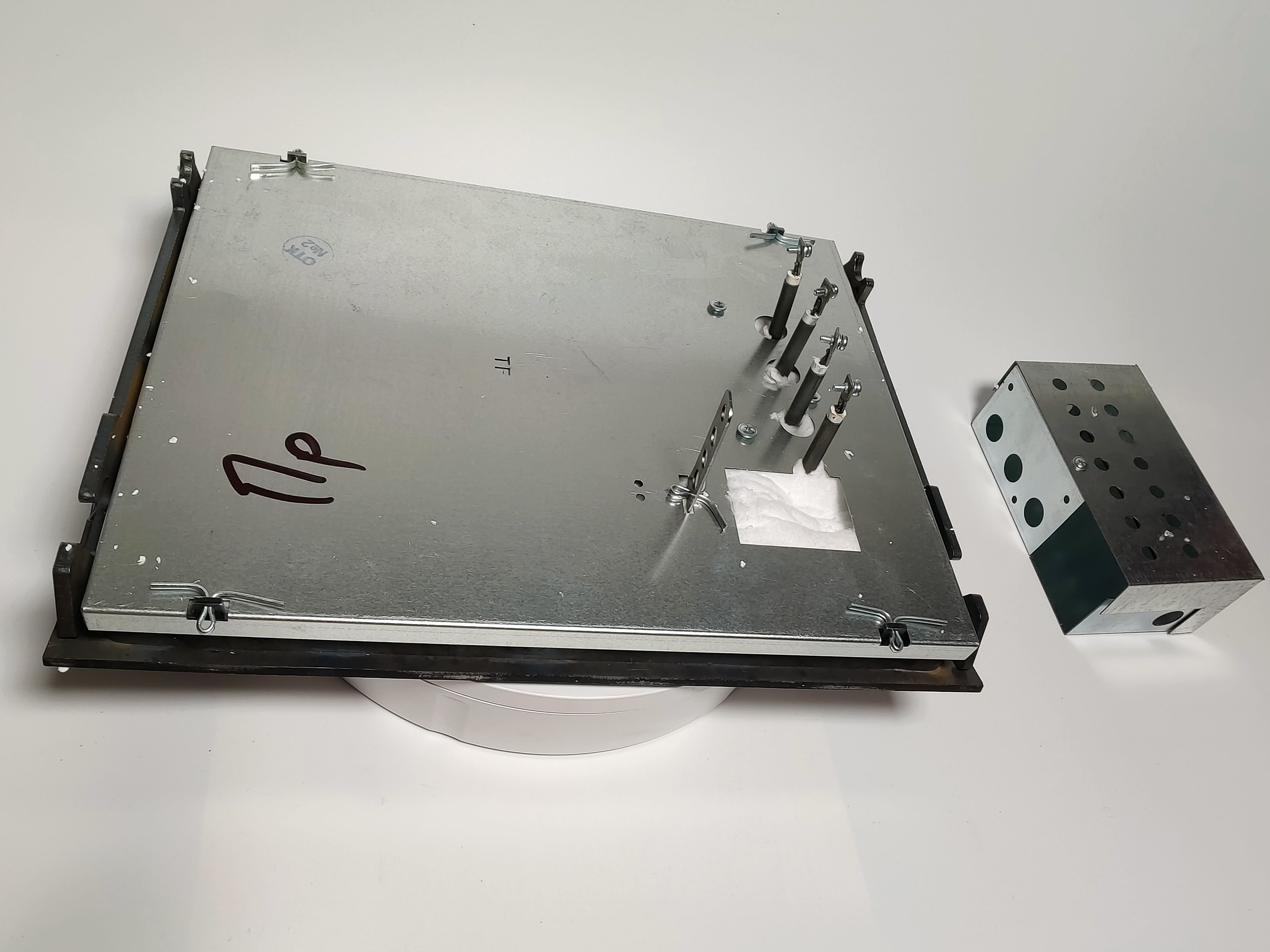 Конфорка Атеси Традиция-2008 правая (ЛК 9.25.250.000) код 012.28