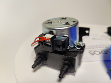 Насос дозатор ополаскивающий ODOSA00000D8FIX универсальный для посудомоечных машин и ПКА, КЭП код 12000026069