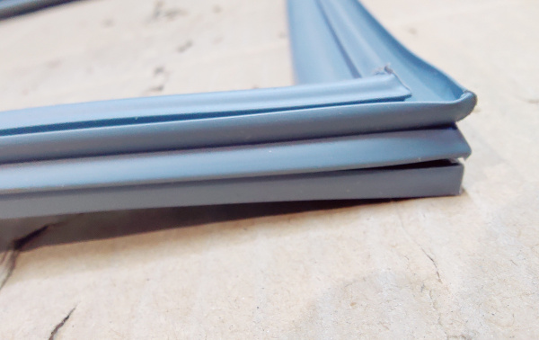 Уплотнитель Hicold 575 код 800005 (394х575) для холодильных столов GN/SN Original