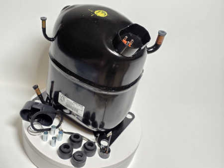 Компрессор NJ9238GK R404 Embraco 2428Вт MBP код 943RV1104AF