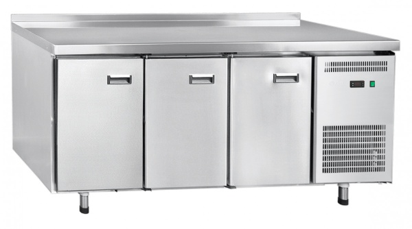 Стол холодильный среднетемпературный СХС-70-02 (3 двери) / ранее СХС-70-021 