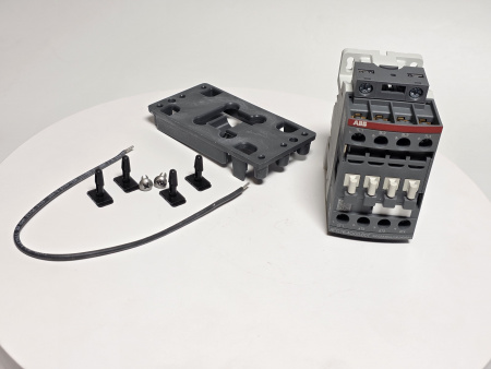 Контактор KVE2000A Unox 50/60Гц 230В 30A 4P магнитный пускатель