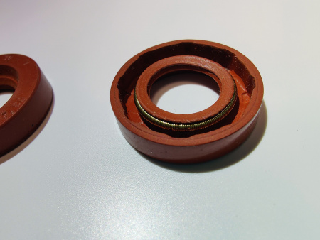 Манжета армированная 17х32х7 (силикон) артикул 120000020011 (на двигатель пароконвектомата FIR Абат)