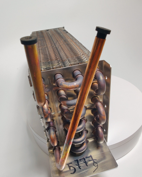 Батарея испарителя CM110, CM114 POLAIR код 2903015d (4х6х300,квадр.)