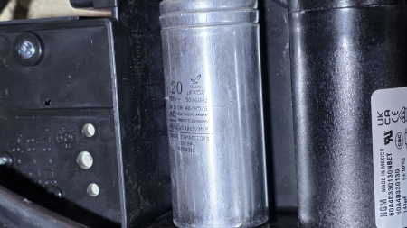 Компрессор NJ2190E R22a Embraco 1063Вт LBP код 143NV1104AF