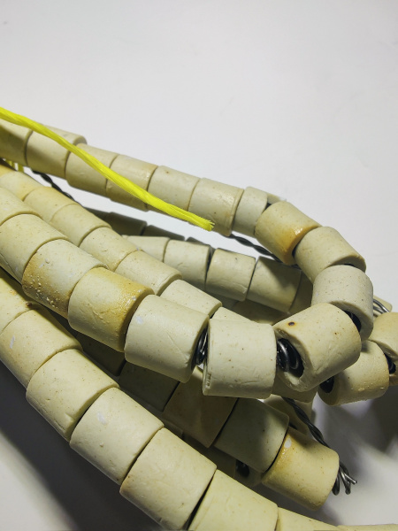 Спираль электросковороды СЭЧ-0.25, СЭЧ-0.45 с изоляторами 1,5кВт длина 265см