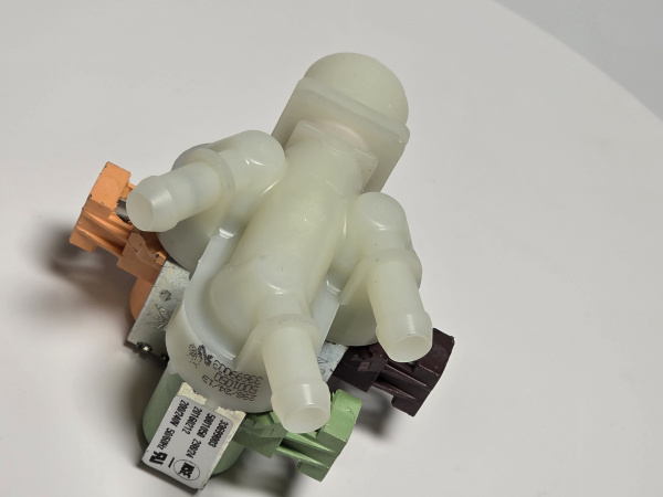 Клапан электромагнитный Rational 50.01.050S Трехвентильный