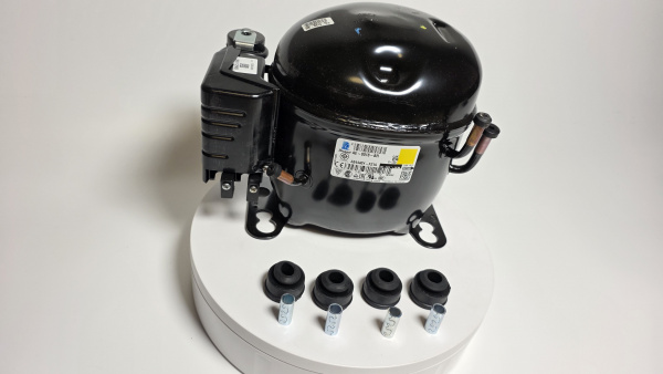 Компрессор AE 4440Y-FZ1A (R134A)1070Вт код AE-8018-BR (Tecumseh)