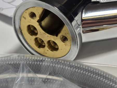 Смеситель Monolith R0201020206 с выдвижным краном Italy