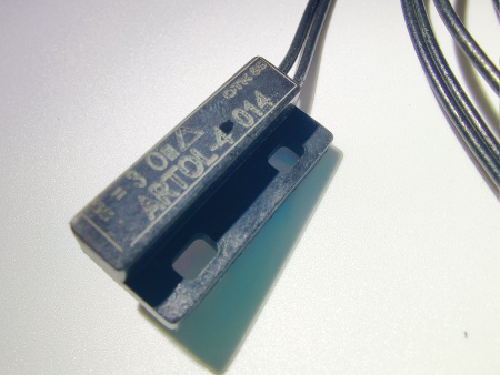 Датчик ARTOL-4014 (геркон) выключатель концевой на купол посудомоечной машины (МПК,КПЭМ,ПКА,КЭП) код 90000000080