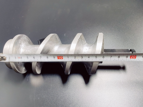 Шнек МИМ-300.01.300 универсальный алюминий размер 215х70мм