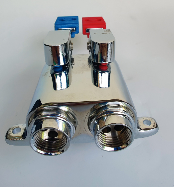 Педальный смеситель MONOLITH ITALY код ERMES003 (2 педали), холодная и горячая вода G1/2