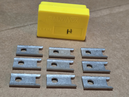 Комплект сменных лезвий Salvinox FAMA для ножа H82/22 Unger 9шт код 100030