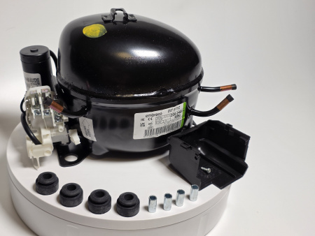 Компрессор EMT 6170Z R134 Embraco 418Вт HBP