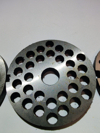 Комплект ножей и решеток к мясорубке МИМ-300 без бурта