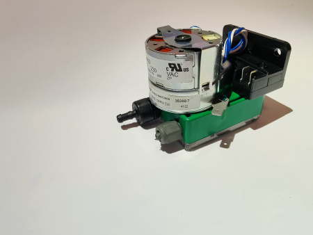 Дозатор насос ополаскивающий G82B/A VNR Абат с обратным клапаном код 12000026069