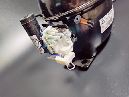 Компрессор NEU 2168 GK R404a 742Вт LBP Embraco Aspera код 959MA51M1AJ