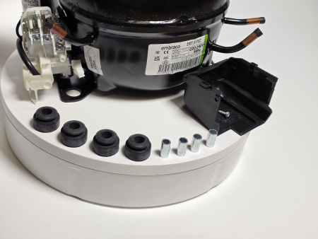 Компрессор EMT 6170Z R134 Embraco 418Вт HBP