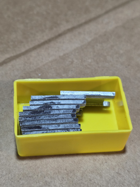 Комплект сменных лезвий Salvinox FAMA для ножа H82/22 Unger 9шт код 100030