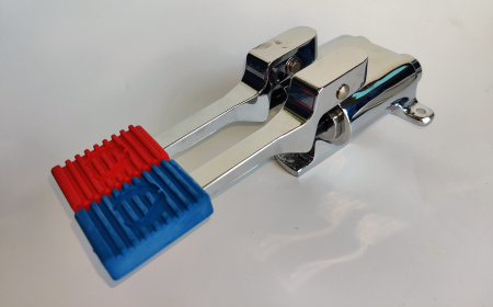 Педальный смеситель MONOLITH ITALY код ERMES003 (2 педали), холодная и горячая вода G1/2