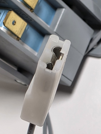 Переключатель реверса двигателя Unox KVE1615A