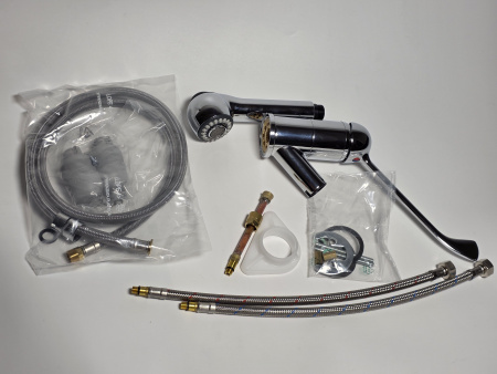 Смеситель Monolith R0201020206 с выдвижным краном Italy