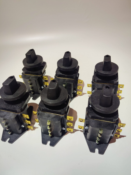 Переключатель ТПКП 25А (ППКП) пластмасс. код 6424 (Комплект 6шт)