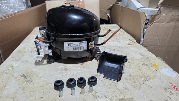 Компрессор EMX55CLC R600 Embraco 156Вт LBP