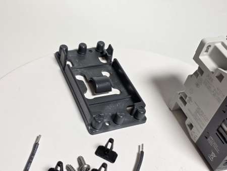 Контактор KVE2000A Unox 50/60Гц 230В 30A 4P магнитный пускатель