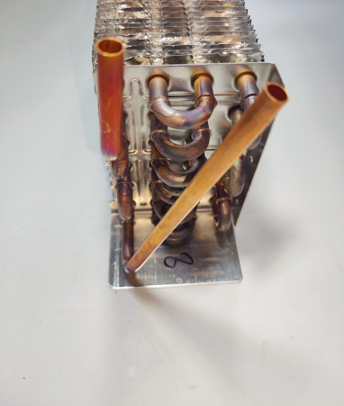 Батарея испарителя CM110, CM114 POLAIR код 2903015d (4х6х300,квадр.)