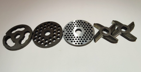 Комплект ножей и решеток к мясорубке МИМ-300 без бурта