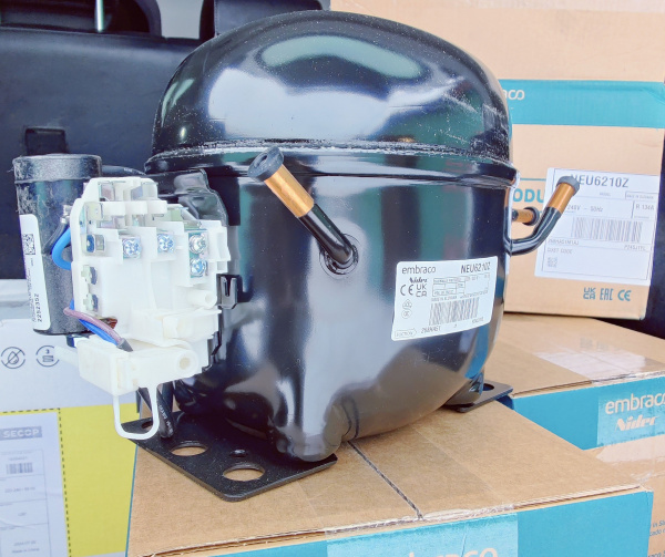 Компрессор NEU6210Z R134a 1239Вт MBP, HBP Embraco Aspera код 268HA51M1AJ Словакия