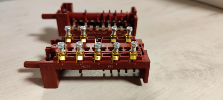 Переключатель 7-ми позиционный абат 7LA 870618 Gottak