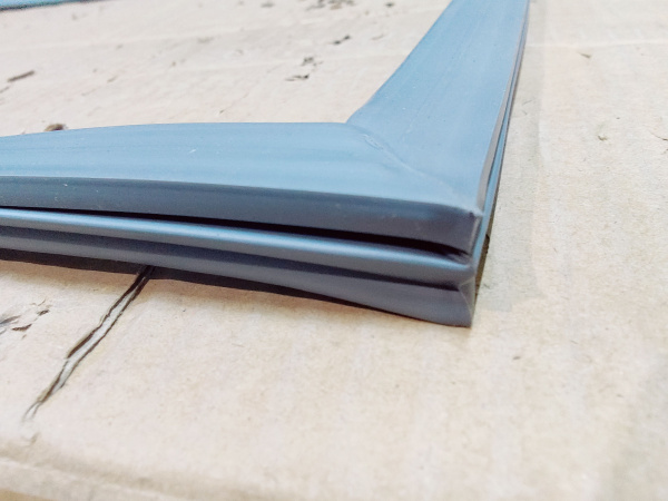 Уплотнитель Hicold 575 код 800005 (394х575) для холодильных столов GN/SN Original