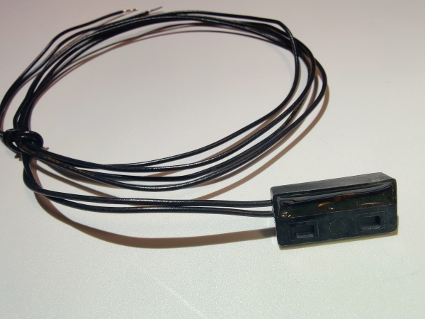 Датчик ARTOL-4014 черный вывод 1000 мм