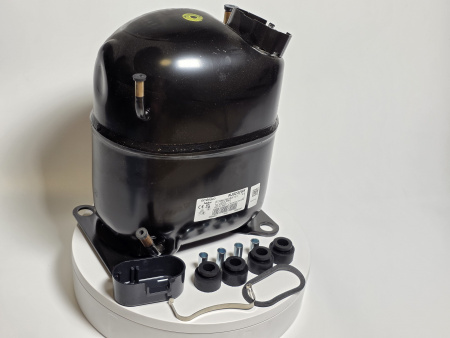 Компрессор NJ 9232GK R404 Embraco 1908Вт MBP, HBP код 943GA1104AF